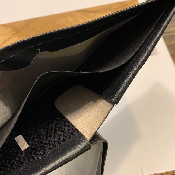 SALE!!! Winfield Classic  vintage Leather wallet bifold.  3 - Picture 6 of 13